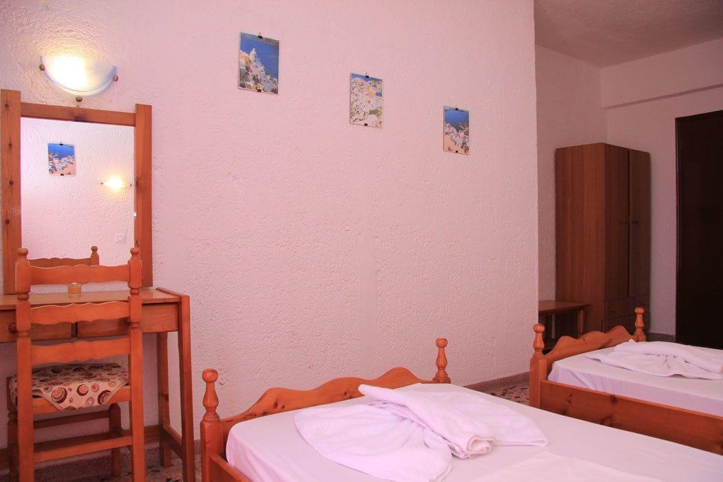 Santa Irini Hotel 佩里萨 外观 照片