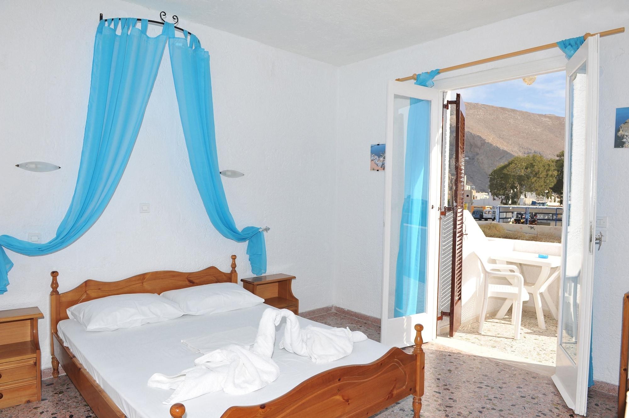 Santa Irini Hotel 佩里萨 外观 照片