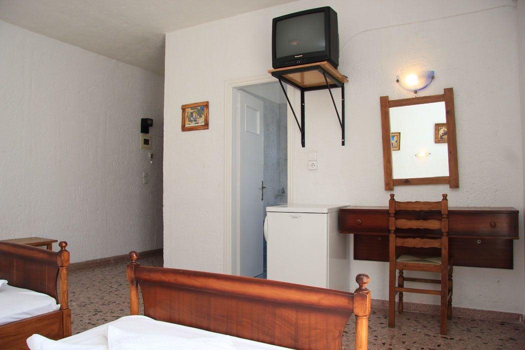 Santa Irini Hotel 佩里萨 外观 照片