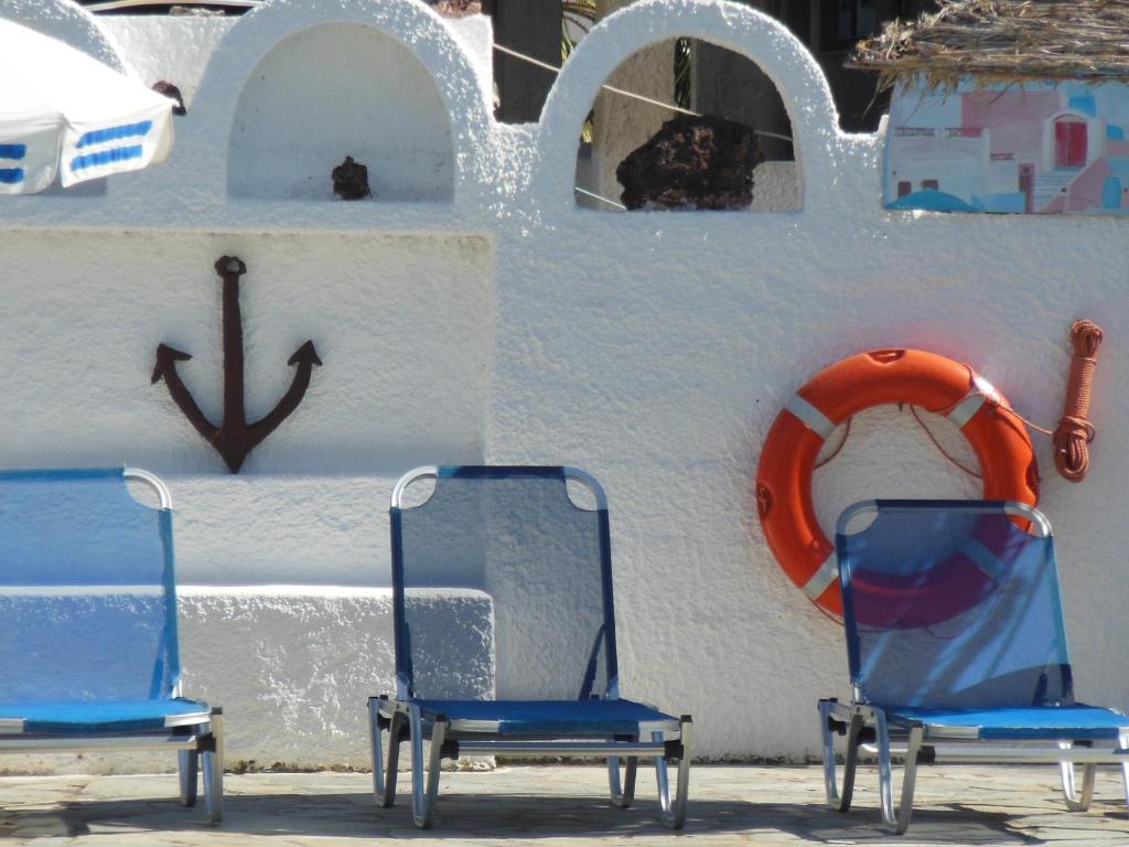 Santa Irini Hotel 佩里萨 外观 照片