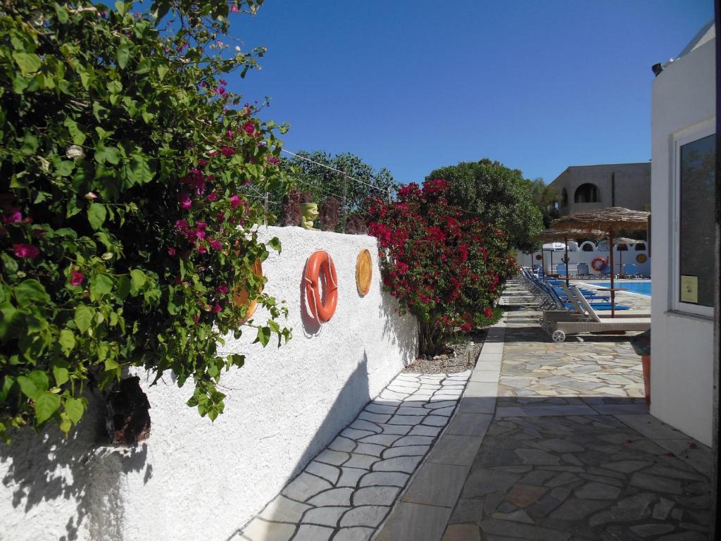 Santa Irini Hotel 佩里萨 外观 照片