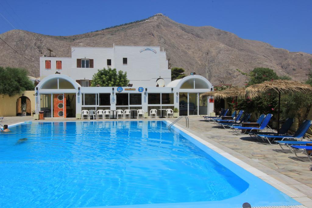 Santa Irini Hotel 佩里萨 外观 照片