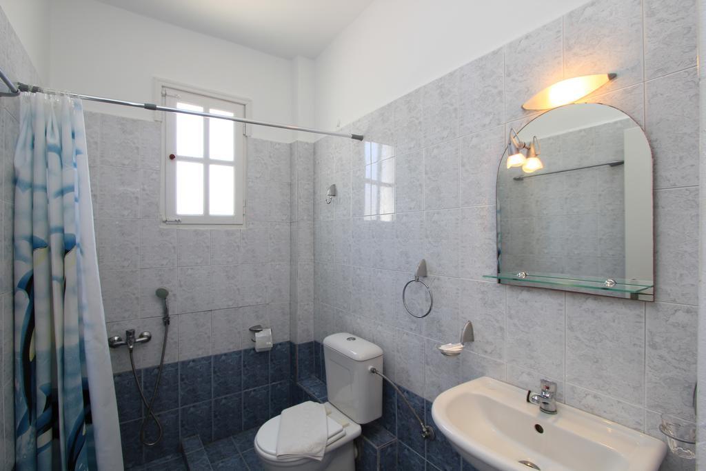 Santa Irini Hotel 佩里萨 外观 照片