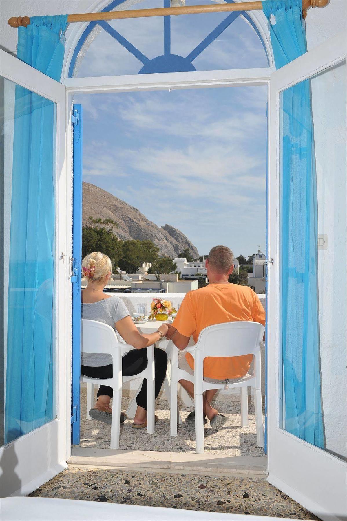 Santa Irini Hotel 佩里萨 外观 照片