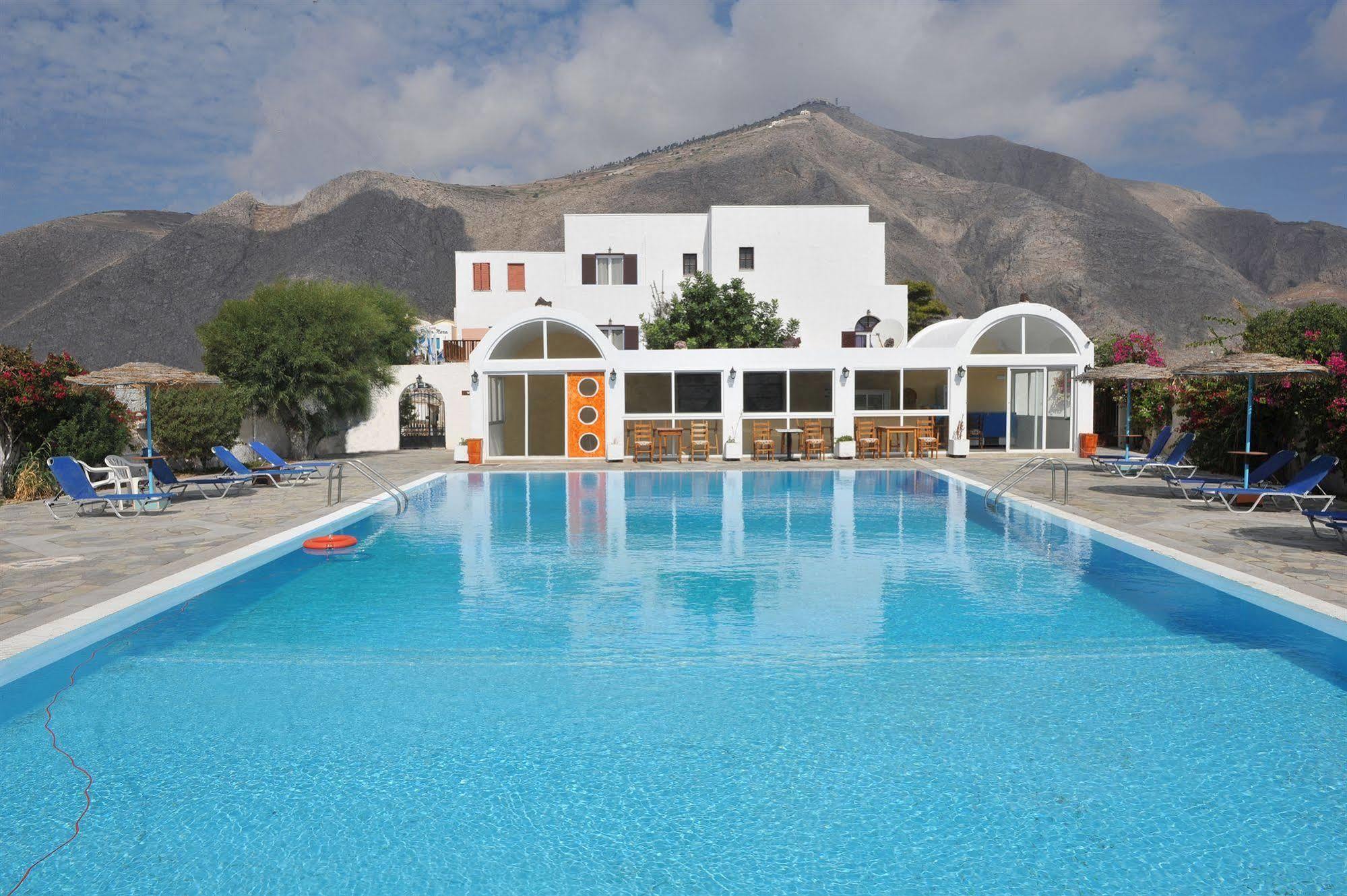Santa Irini Hotel 佩里萨 外观 照片
