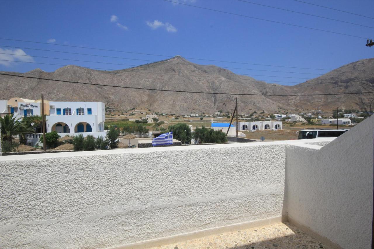 Santa Irini Hotel 佩里萨 外观 照片
